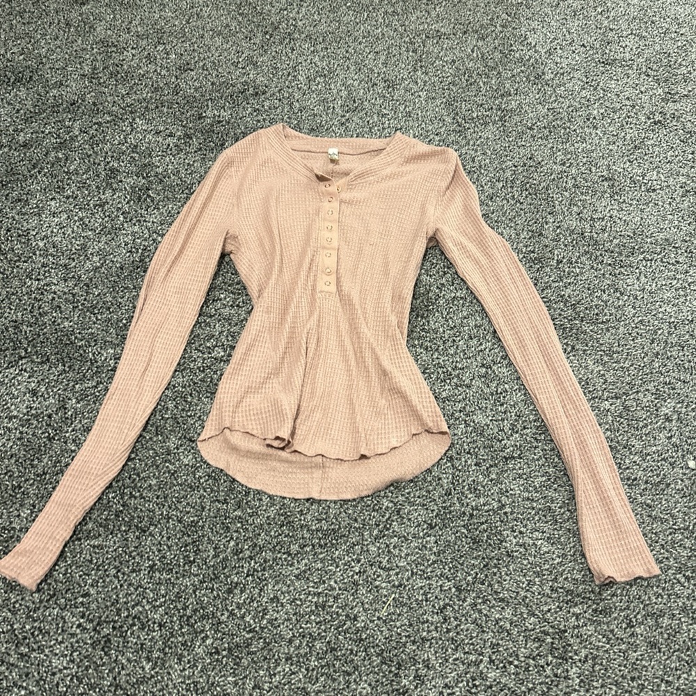 Small Long Sleeve Button Up Tee